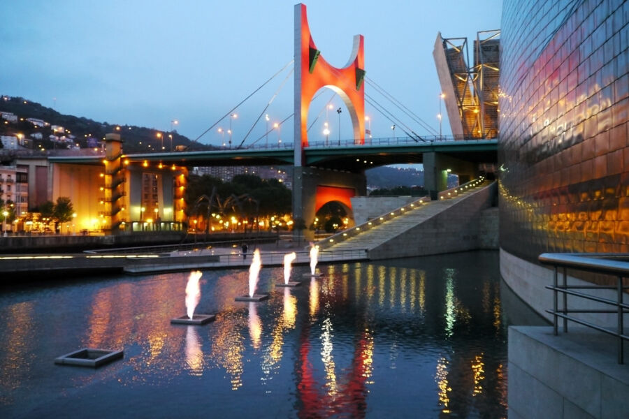 Puente de La Salve en Bilbao